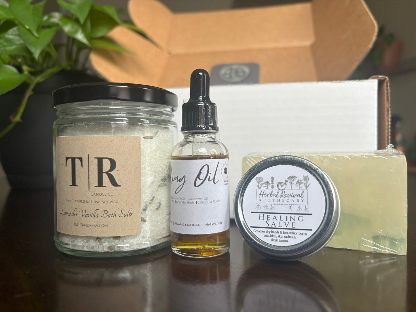 *Deluxe* Relaxation and Rejuvenation Gift Box